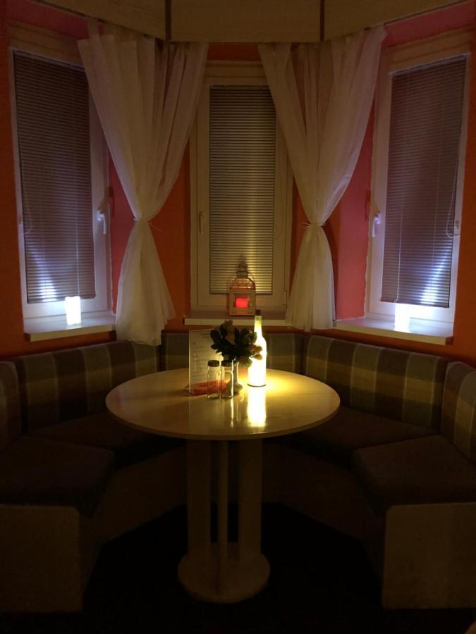 Restaurace A Penzion Maja Benecko Ngoại thất bức ảnh